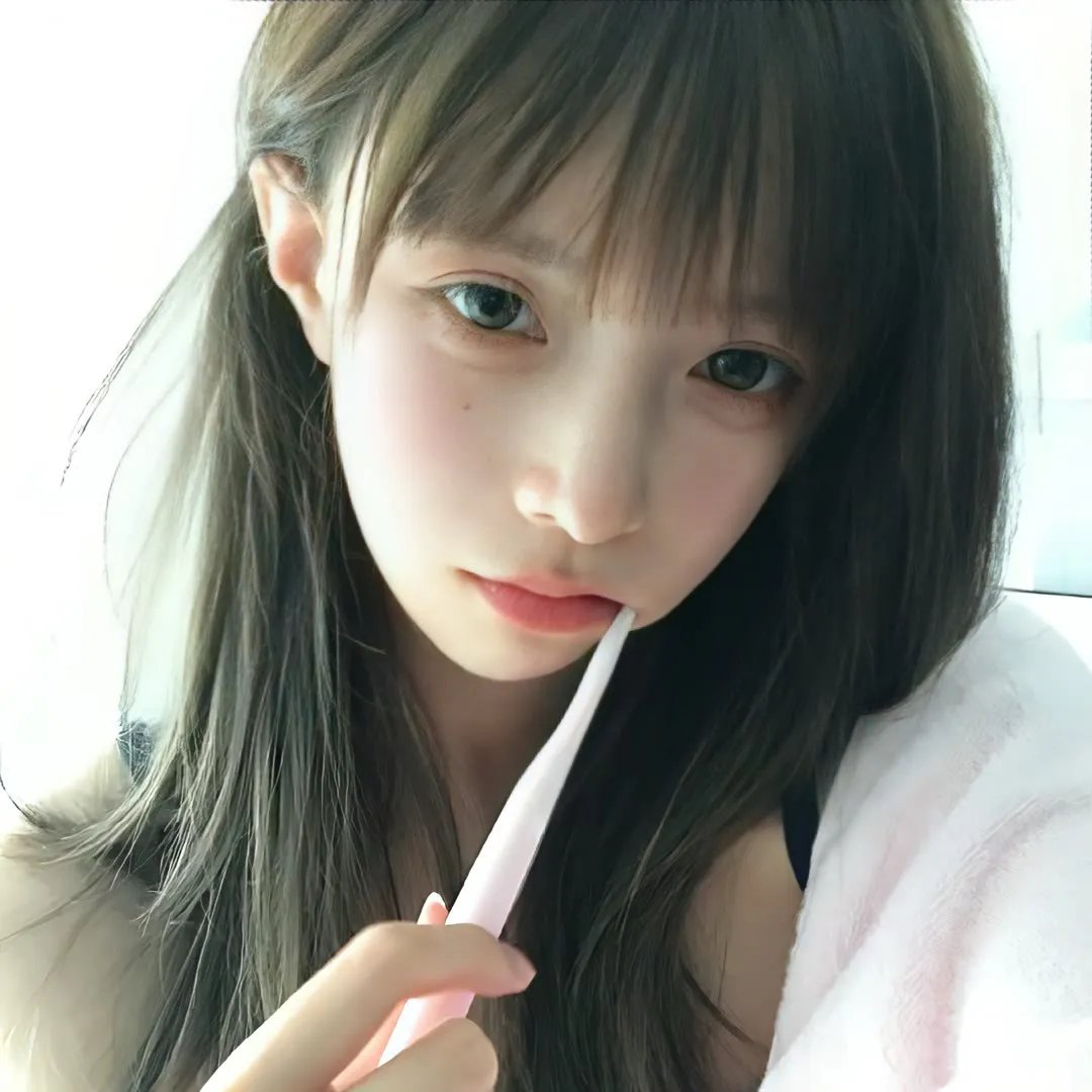 俏丽佳人